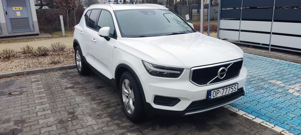Volvo XC 40 T4 2.0 stan idealny, krajowy