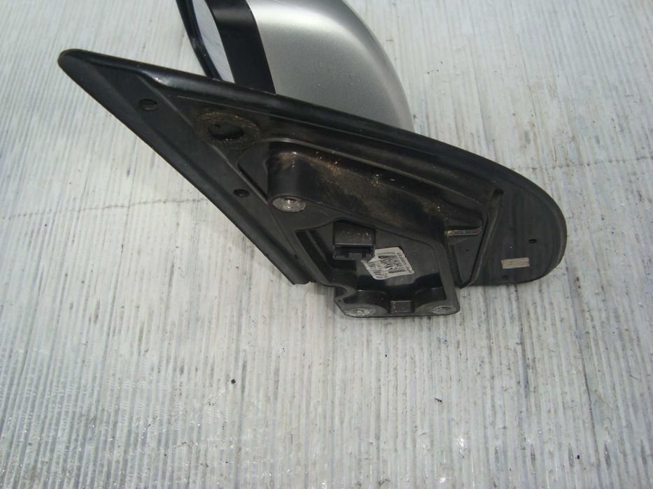 Дзеркало,зеркало оригінальне Hyundai i-20 Хюндай і20 08-14рік.