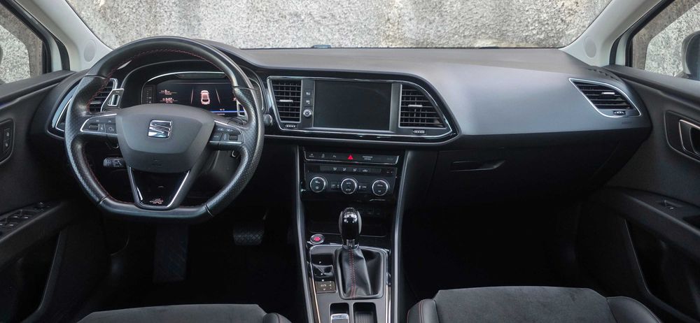 SEAT LEON 1.5 TSI FR DSG-7