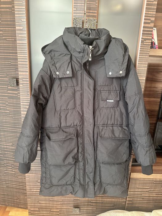 Куртка пуховик чорна жіноча, для підлітка 46-48 розмір