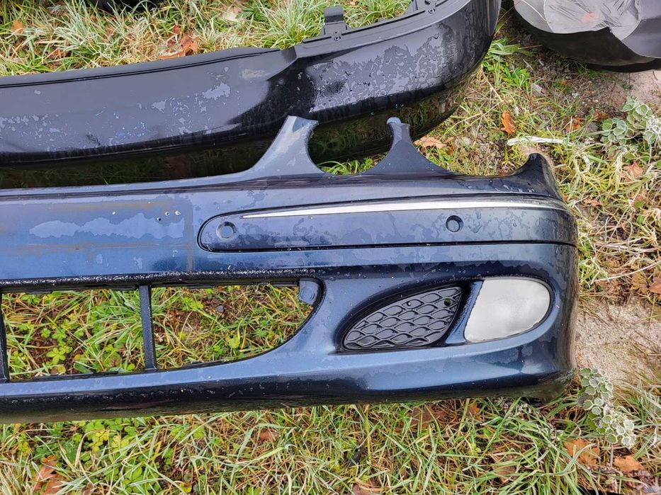 W211 C189 Maska przedlift