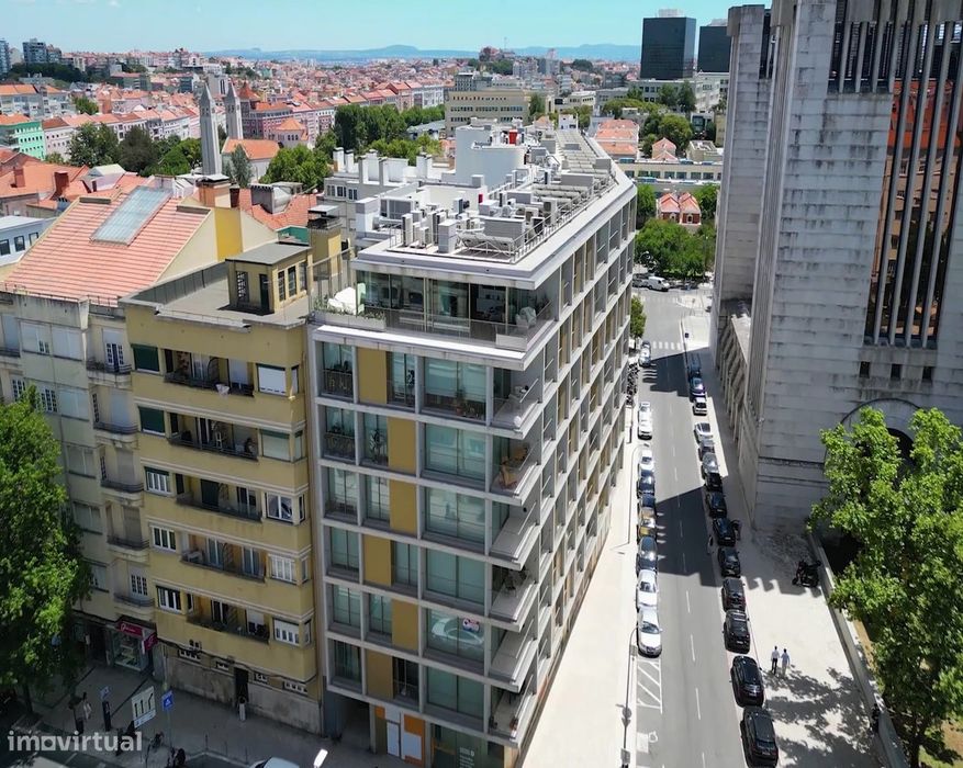T1 com varanda e garagem em Areeiro, Lisboa