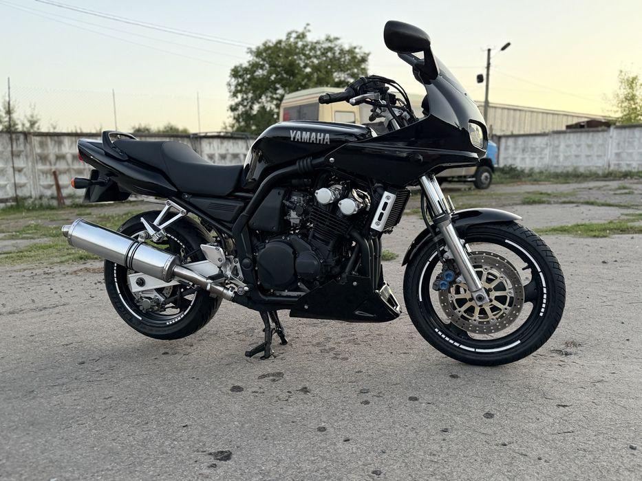 Продам Yamaha FZS600 fazer