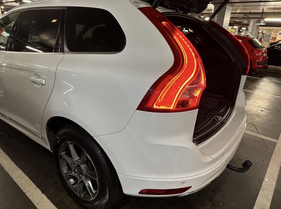 Volvo XC60 D4 2.0 ocean race