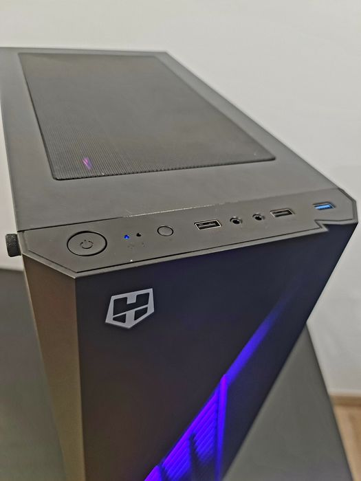 PC Gaming Ryzen 7 3700X / RX 6650 XT