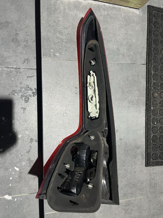 Стоп задній правий рестайловий Volvo V-50