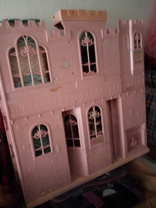Vendo brinquedos de menina