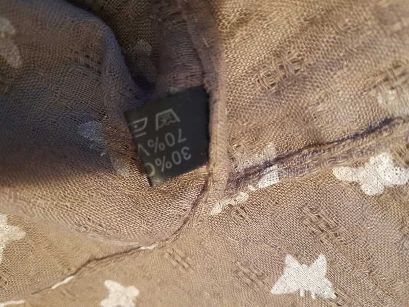 Chusta szal 175 cm x70 brązowy w motyle