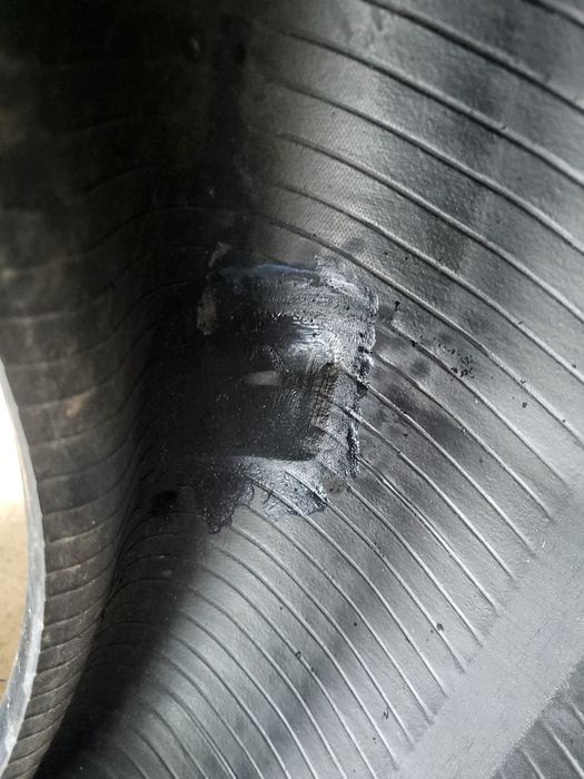 Шини 285/55r22  Bridgestone