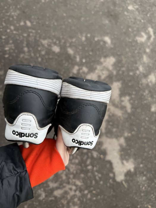 Sondico сороконожки оригинал 43 размер бутсы копы футбольные кроссовки