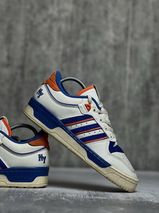 Кросівки чоловічі Adidas Rivalry Low 86 42(26.5)
