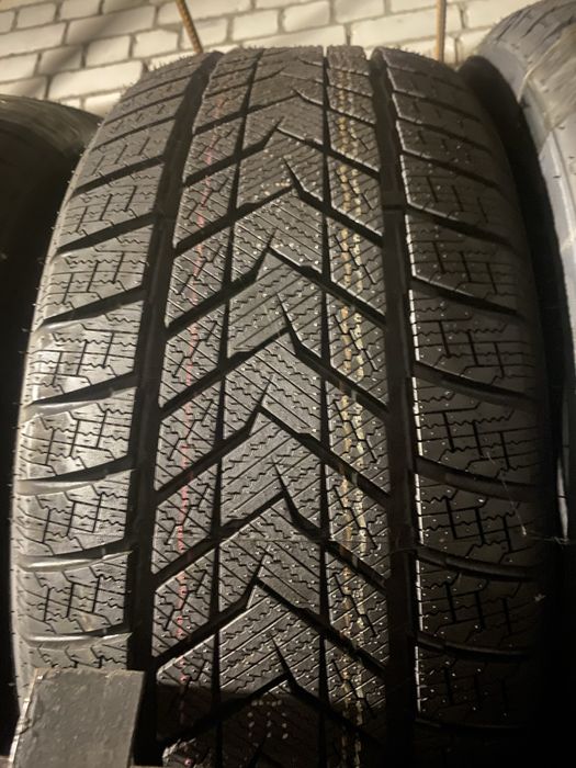 666 Новые разноширокие шины R19 245/45 275/40 Sonix/Roadmarch