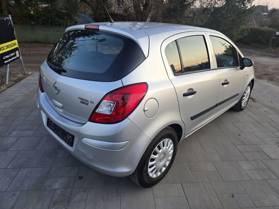 Corsa/5 drzwi/1.2/  Klima/Oplacona