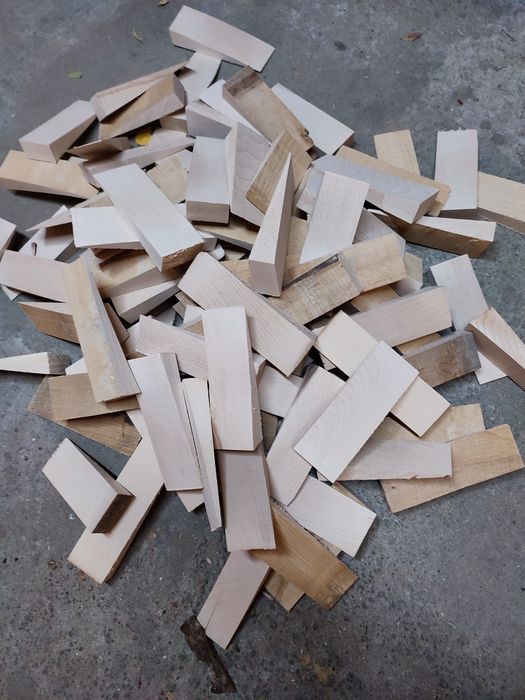 Kliny montażowe 200szt 80 zł