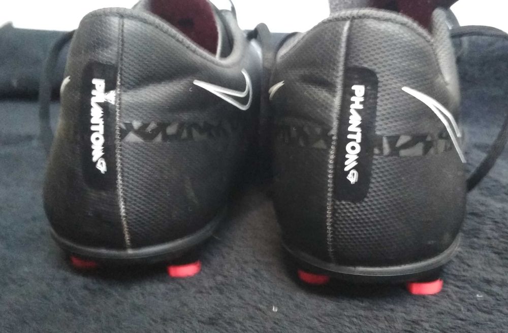 фірмові чоловічі з шкіри кросівки  Nike  !!!