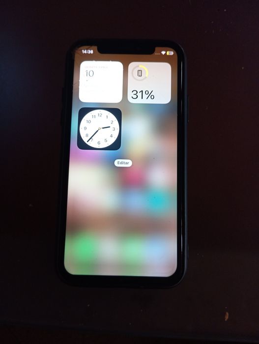 iPhone  X    64 GB