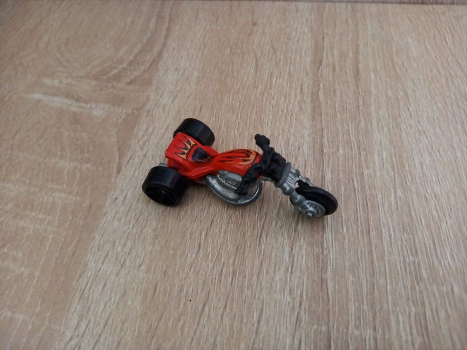 6 motorów hotweels