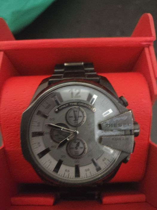 Relógio diesel novo
