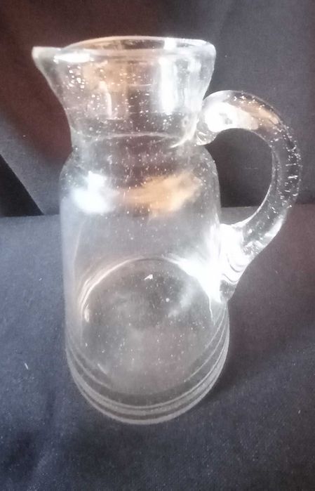 Jarro pequeno antigo