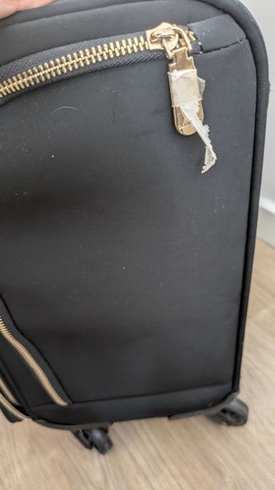 Mala viagem preta