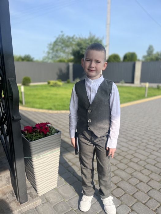 Дитячий костюм  на  свято