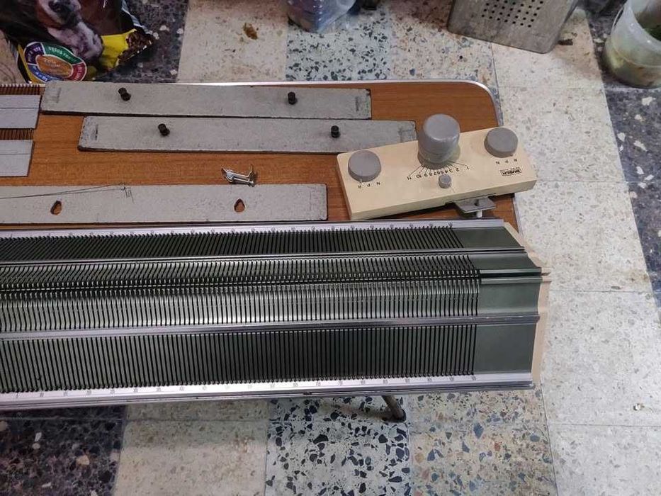 Máquina de tricotar (Não sei como funciona)