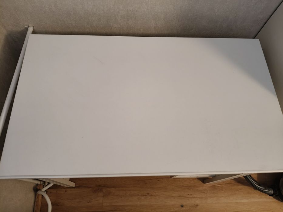Biurko białe Ikea