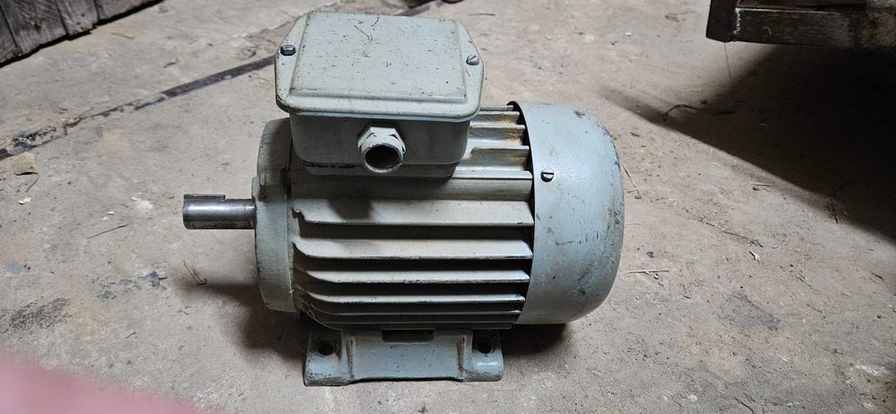 Silnik elektryczny 1,5kw trójfazowy Tamel