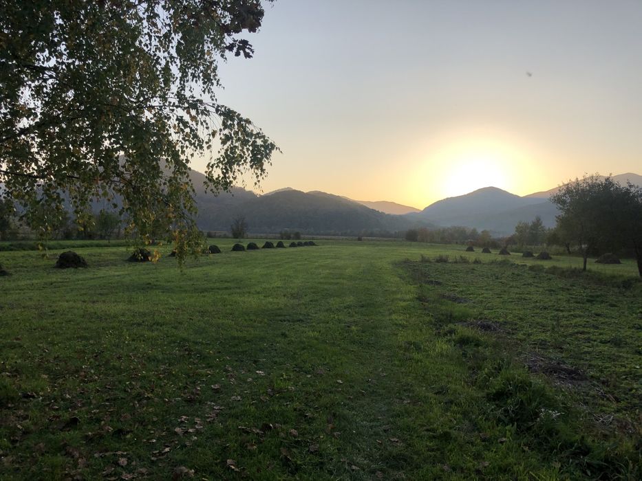 Продається Будинок,є рибник,поруч гори,красива природа