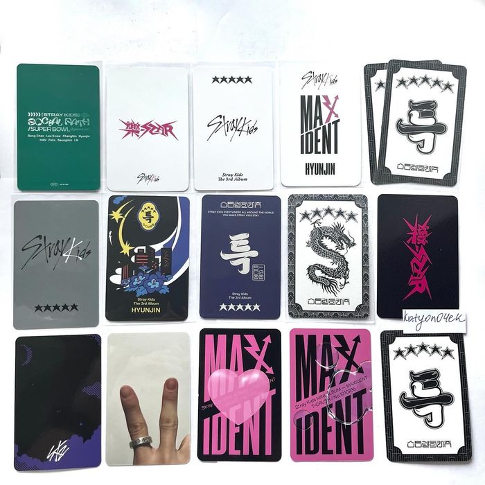 Офіційні картки Stray Kids