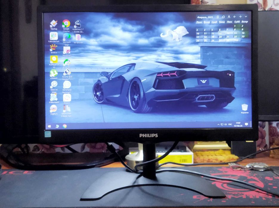 Монитор Philips 193v5L + подарок OTG кабель