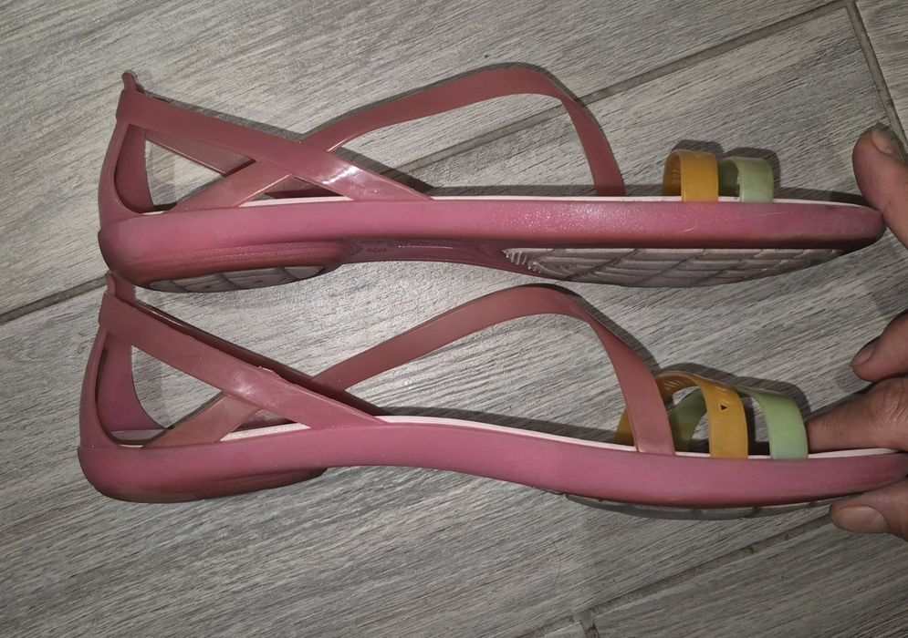 Пляжні Босоніжки сандалі мильниці Crocs w9 (39.5-40)