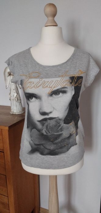 Tshirt damski Reserved w rozmiarze XS