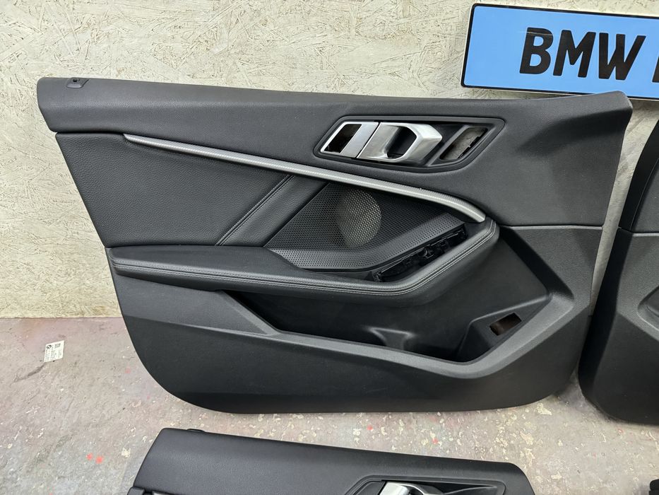 Карты обшивка дверей бмв Ф44 Gran Coupe черная кожа BMW F44