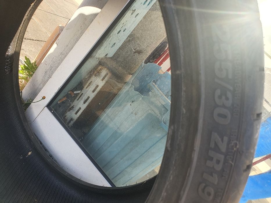 PNEU KUMHO 255-30 ZR19