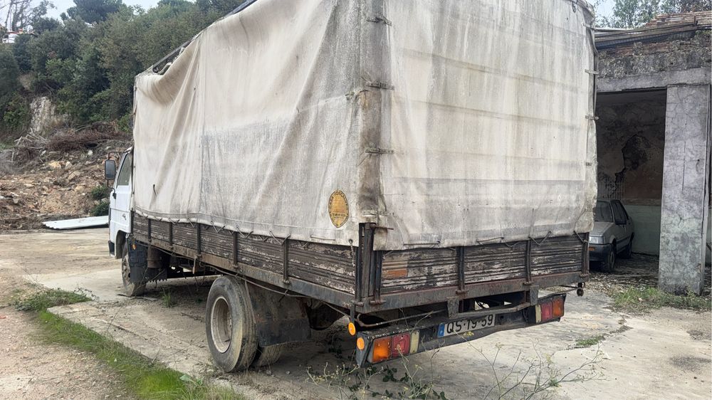 Mazda T3500 motor esta fora assim como a caixa