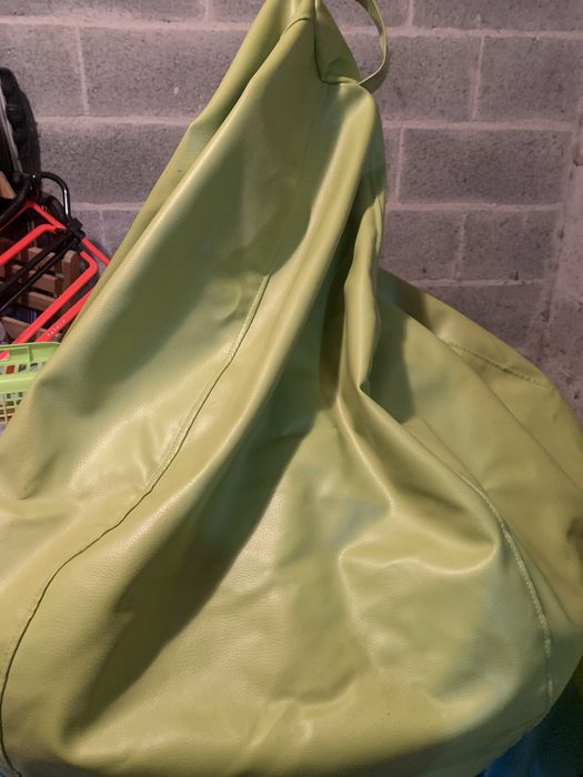 2 pufes novos em bom estado