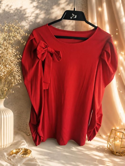 Made in Italy – elegancka czerwona bluzka z efektowną kokardą <3
