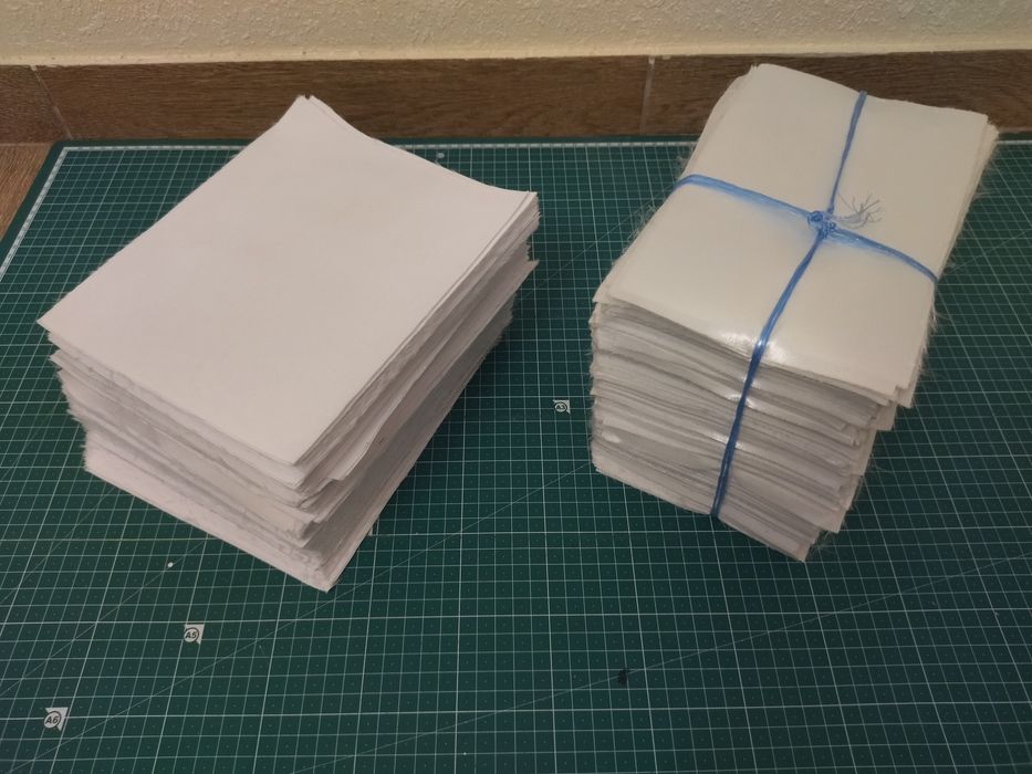 Тканина атлас, габардин.