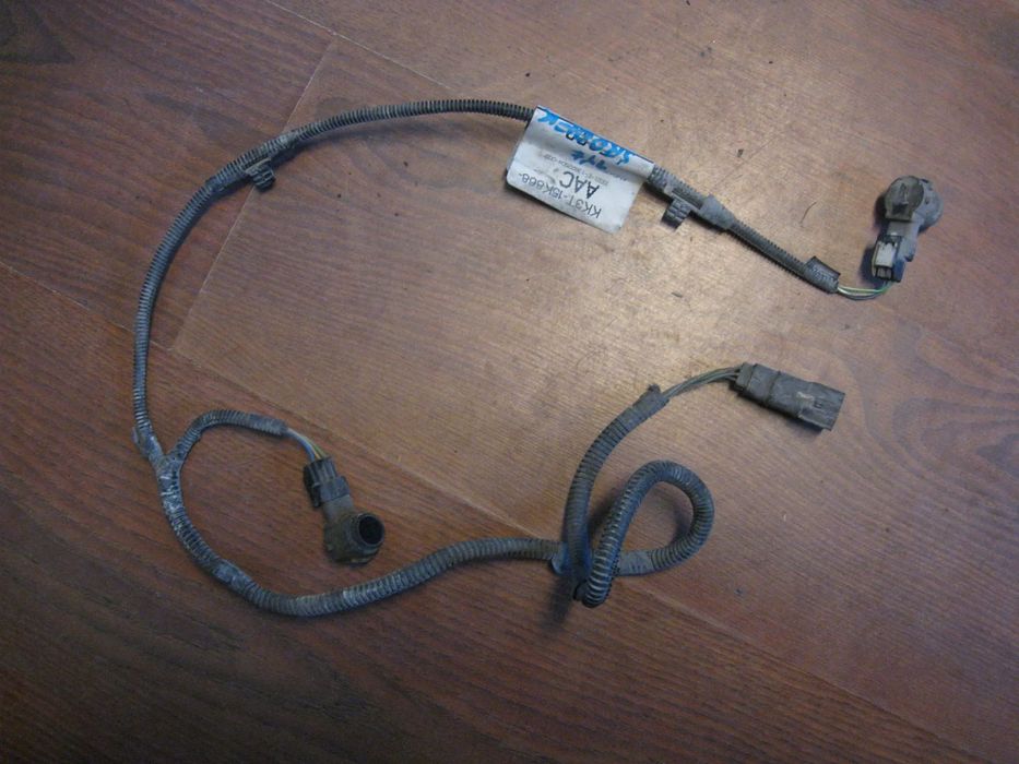 Instalacja zderzaka tyl. czujniki parkowania Ford Transit mk8 KK3T-15K868-AAC
