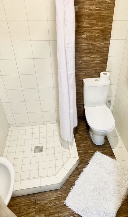 ПЛОЩА РИНОК Центр погодинно подобово