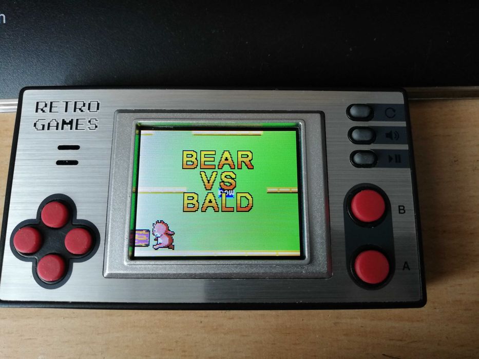 Konsolka z grami 153 in 1