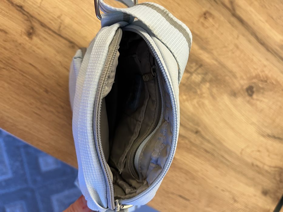 Nike Vintage Messenger Bag