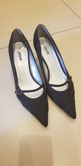 Buty czarne satynowe r.41
