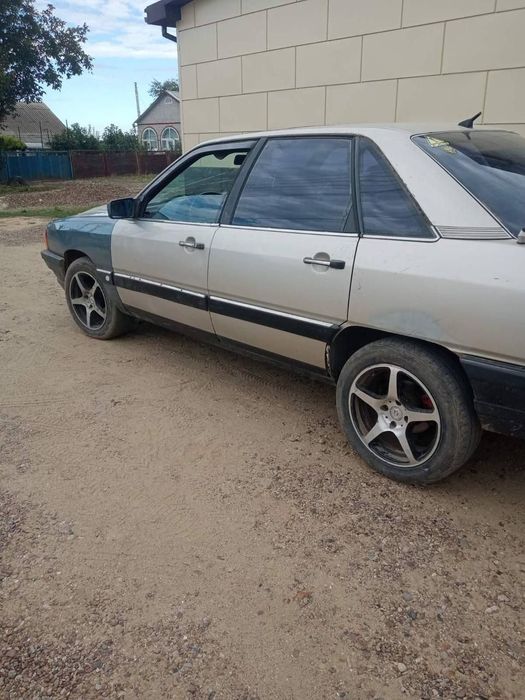Ауди 100 С3  2.3 бензин и газ