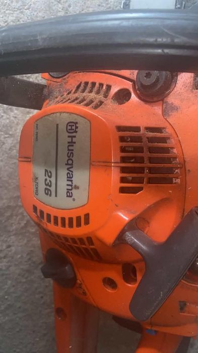 Vendo motosserra Husqvarna 236