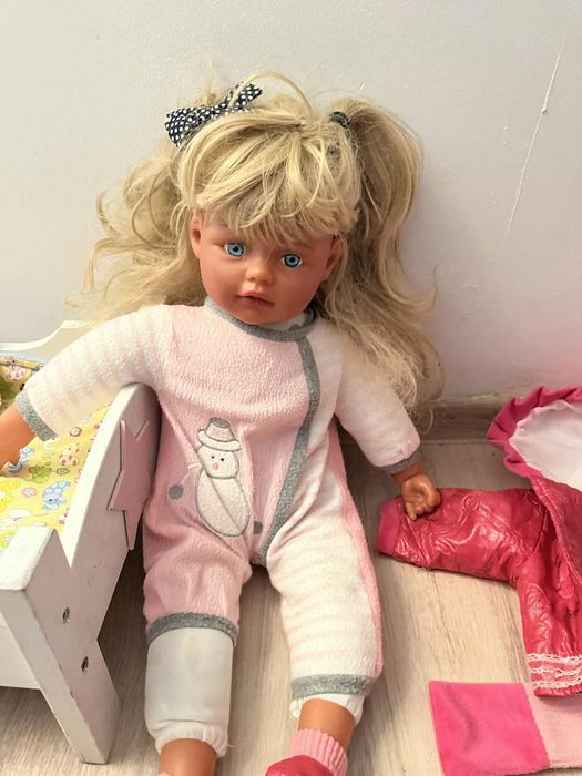 Duża lalka z akcesoriami