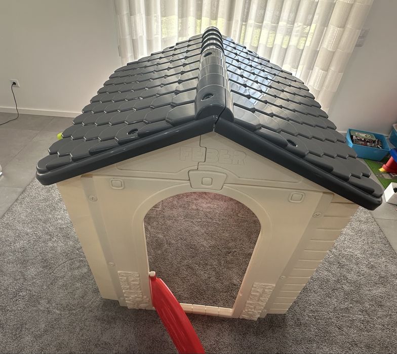 Casa de brincar FEBER