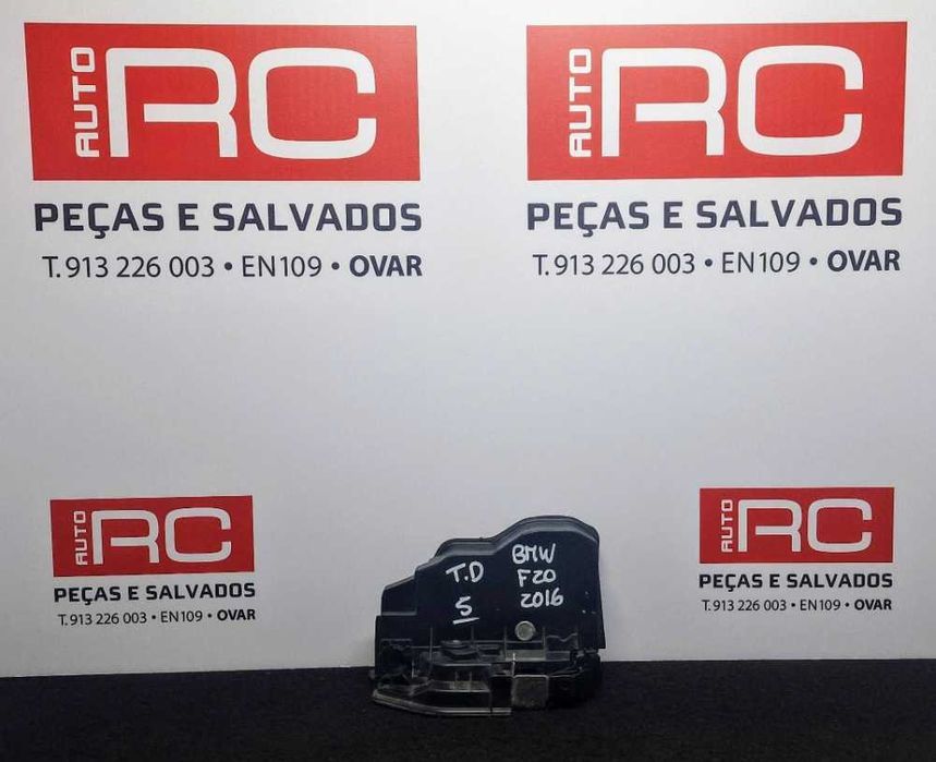 Fechadura / Fecho Porta Trás Direito BMW 1 (F20) ano 2016