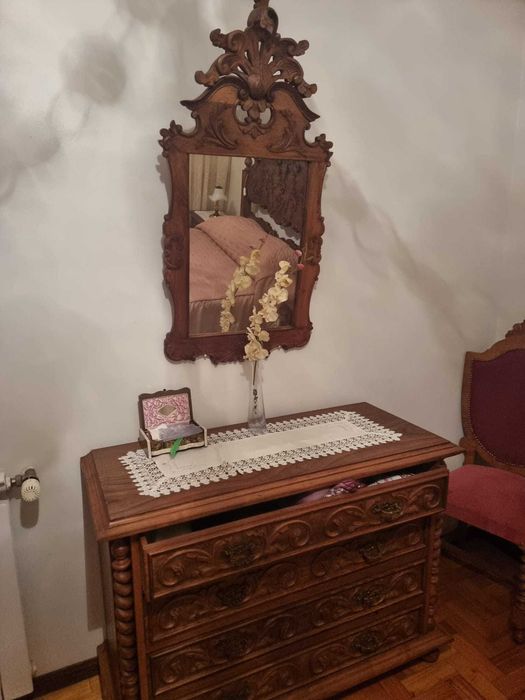 Quarto antigo completo madeira carvalho